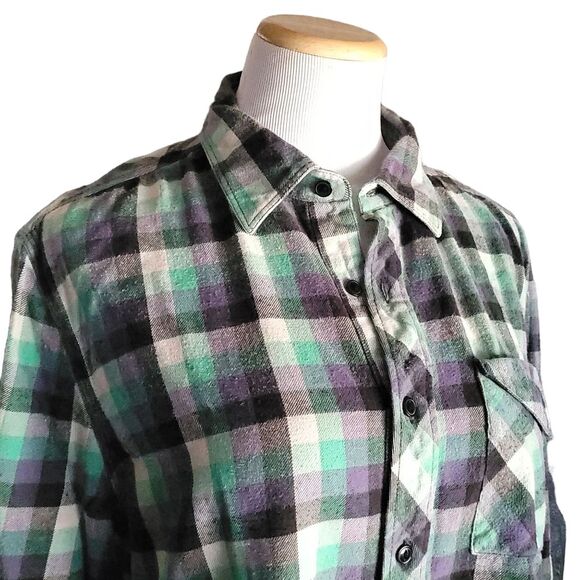 Levi’s Flannel button-down Green and Purple single pocket size Medium - Picture 4 of 12